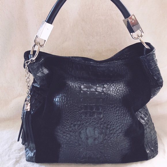 Handbags - NWOT CROC EMBOSSED LEATHER HANDBAG BLACK